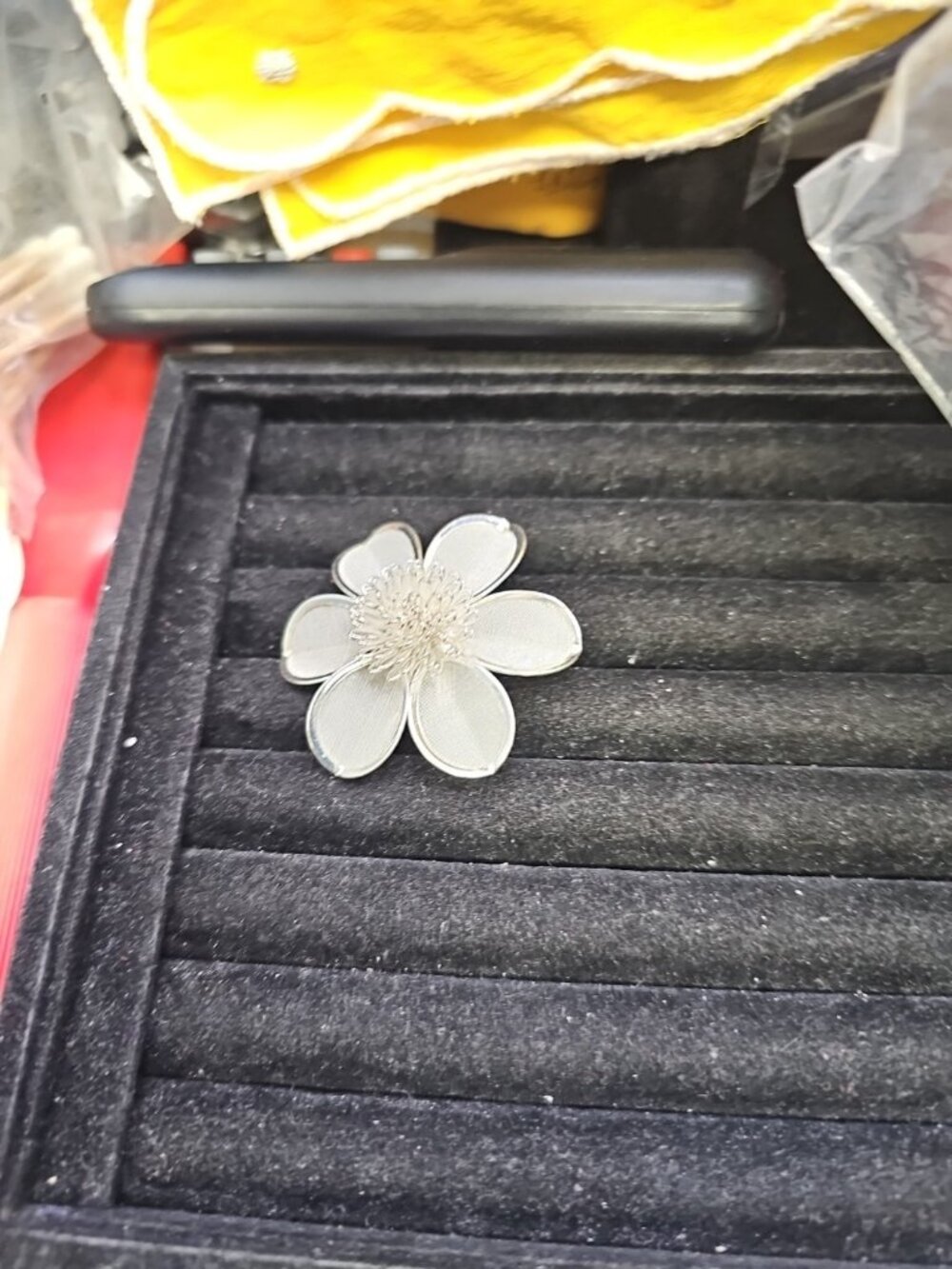Brooch/pin Silvertone Flower Metal Mesh Screens Multi Looped Dimensional